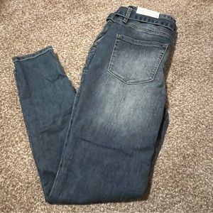 New with Tags Maurices Skinny Jeans